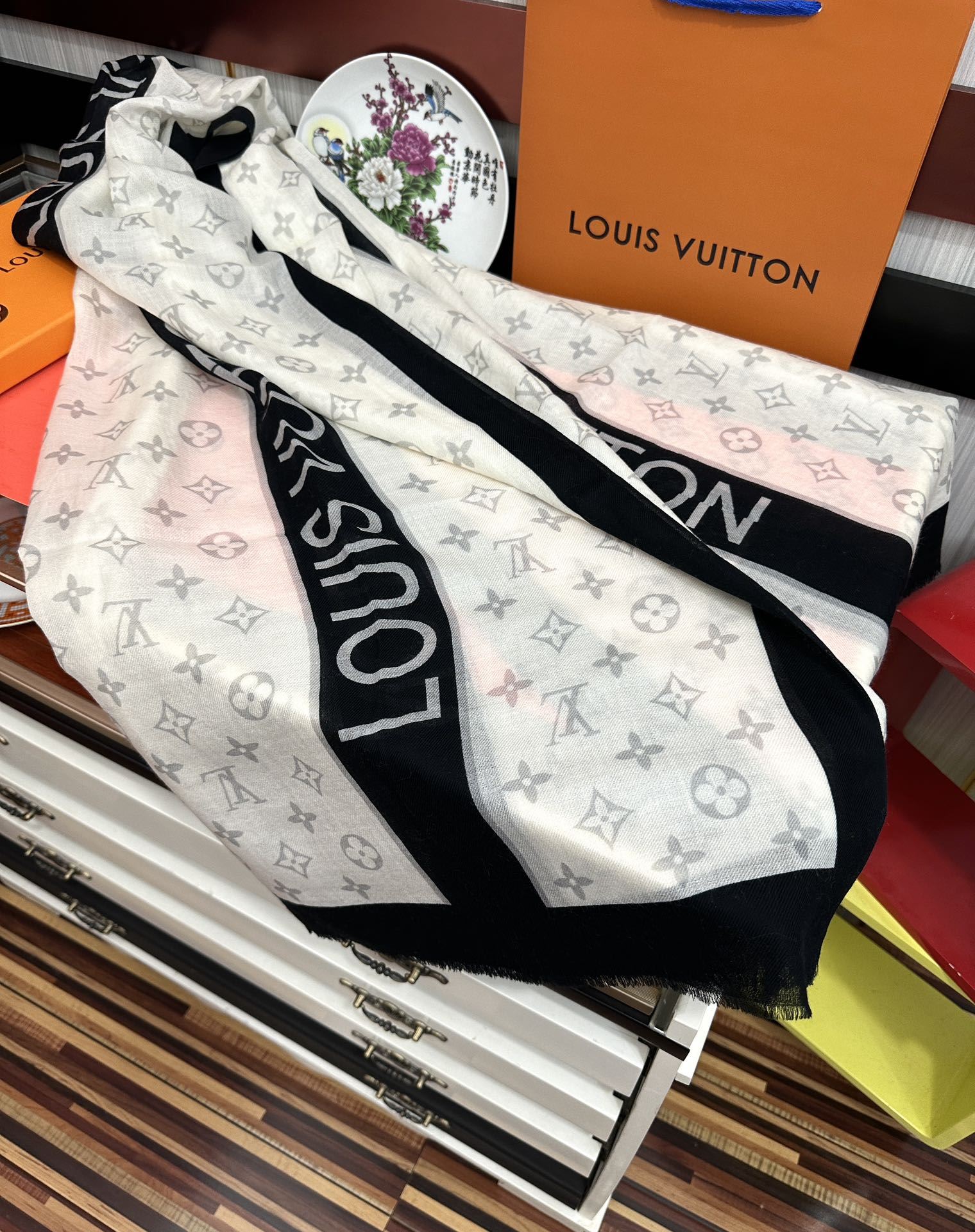 Louis Vuitton Scarf